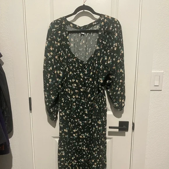 green emerald velvet dress Maternity Long-Sleeve Midi Utility Dress